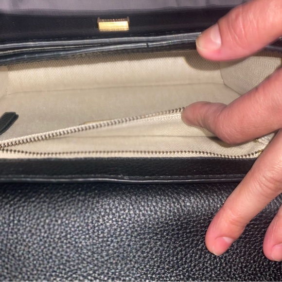 Tory Burch Black and Gold Crossbody Bag with Chain Strap. NWOT!! - Picture 8 of 14